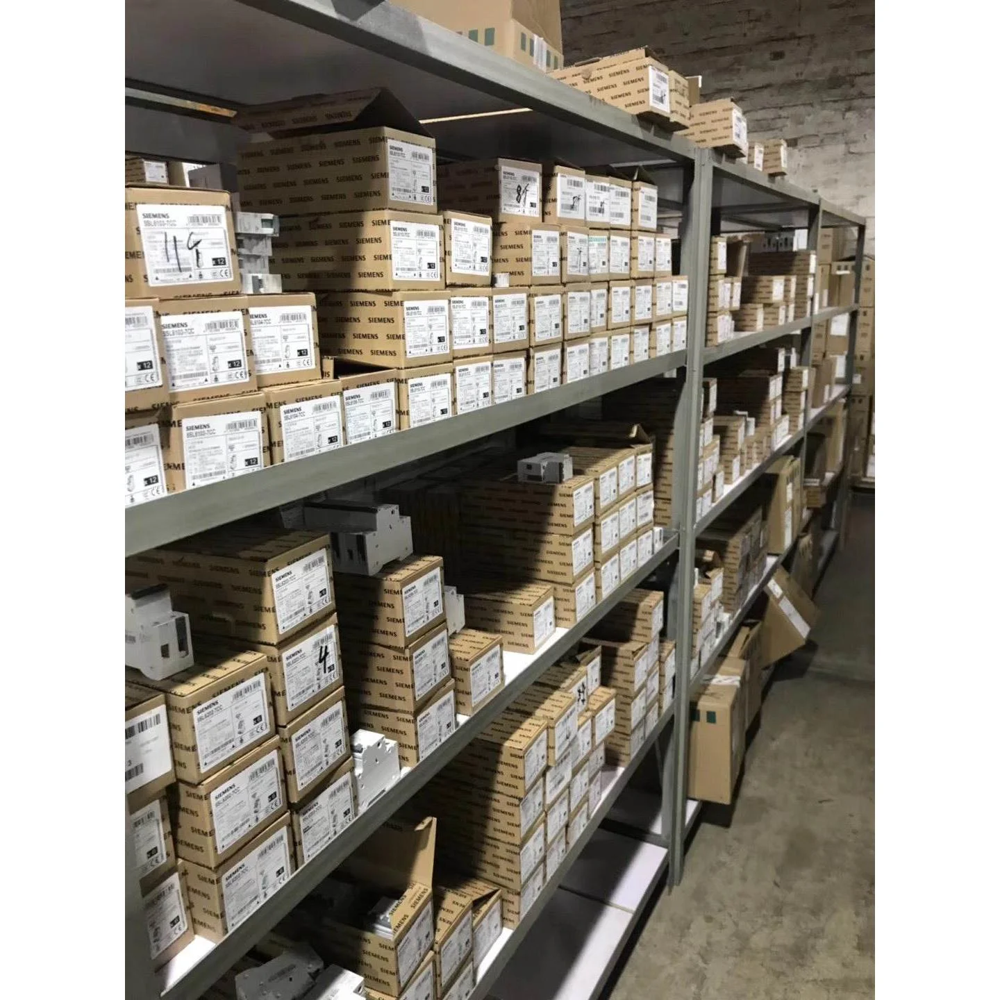 非标价西门子 SIEMENS 3RT2027-2BB40 全新正品议价