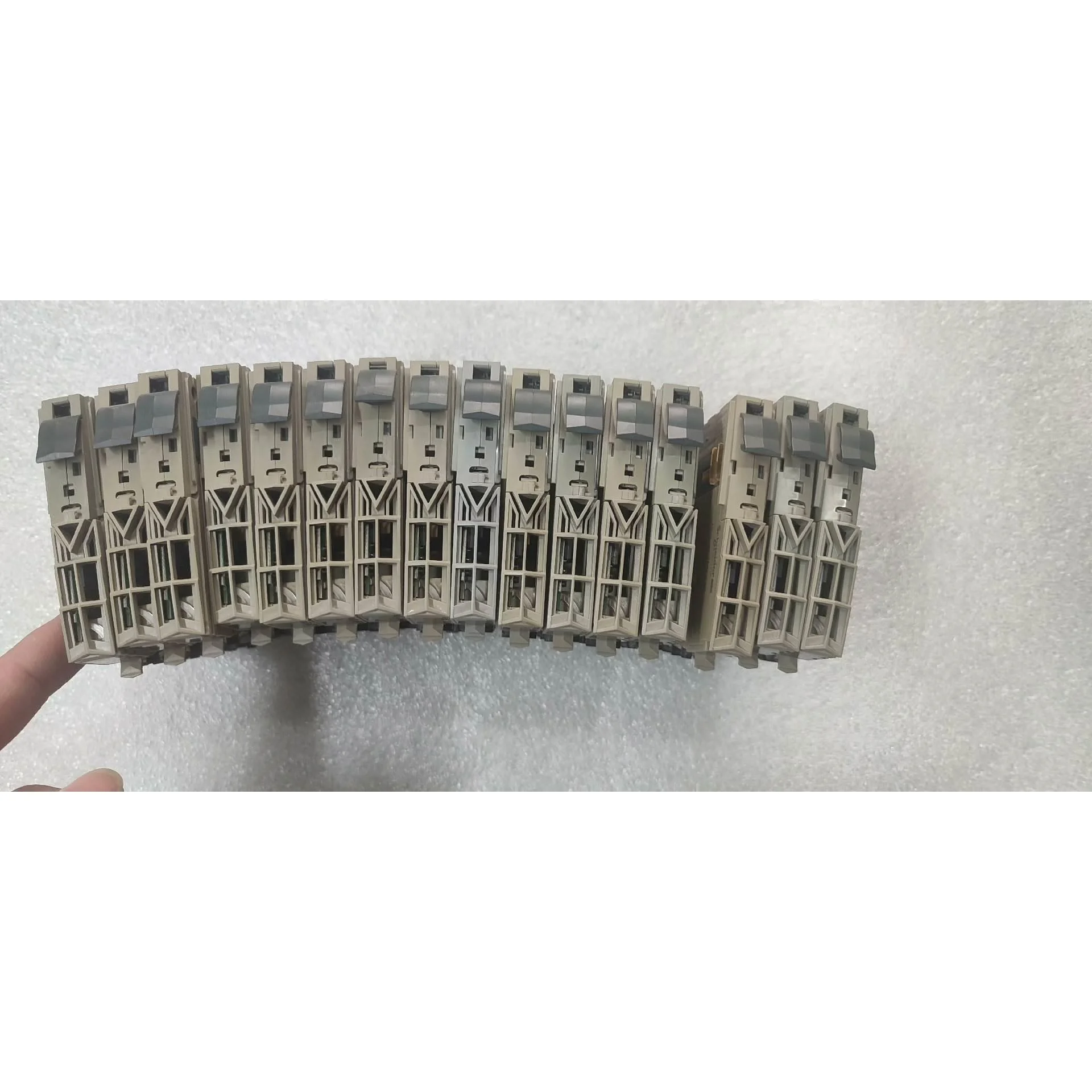 非标价TM5SPS2，Schneidrer施耐德PLC，二手拆机原议价