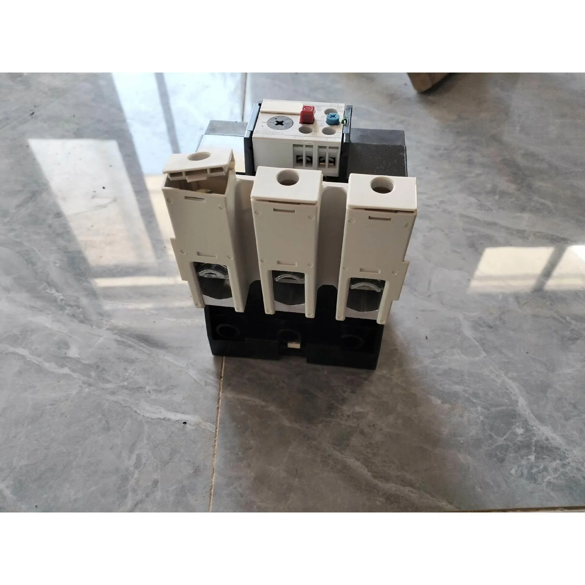 非标价全新西门子 热过载继电器 3UA66 40 -2W，议价出议价