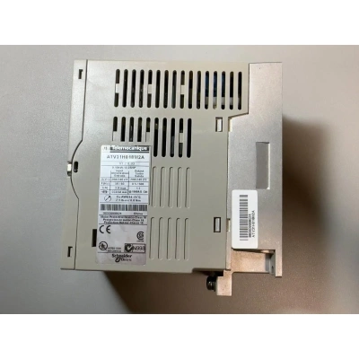 非标价施耐德九层新拆机ATV31H018M2A，数量1个，单价39议价