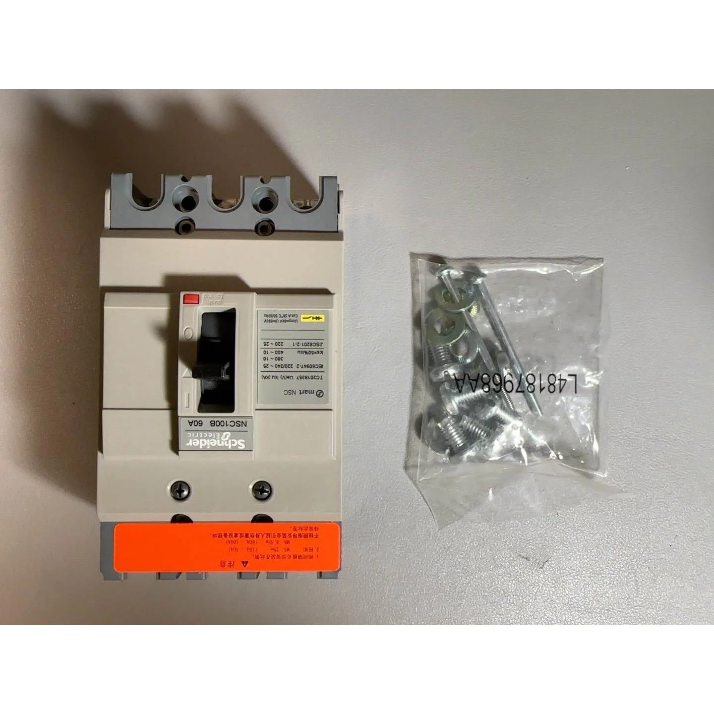 非标价施耐德全新原装NSC100B3060N(NSC100B 60议价