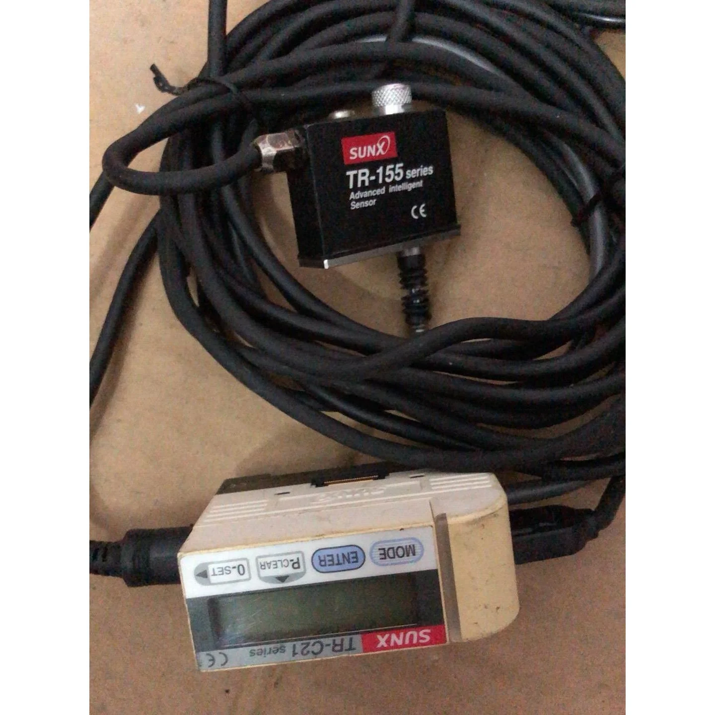 非标价神视Sunx 位移传感器TR-C21+TR155一套议价