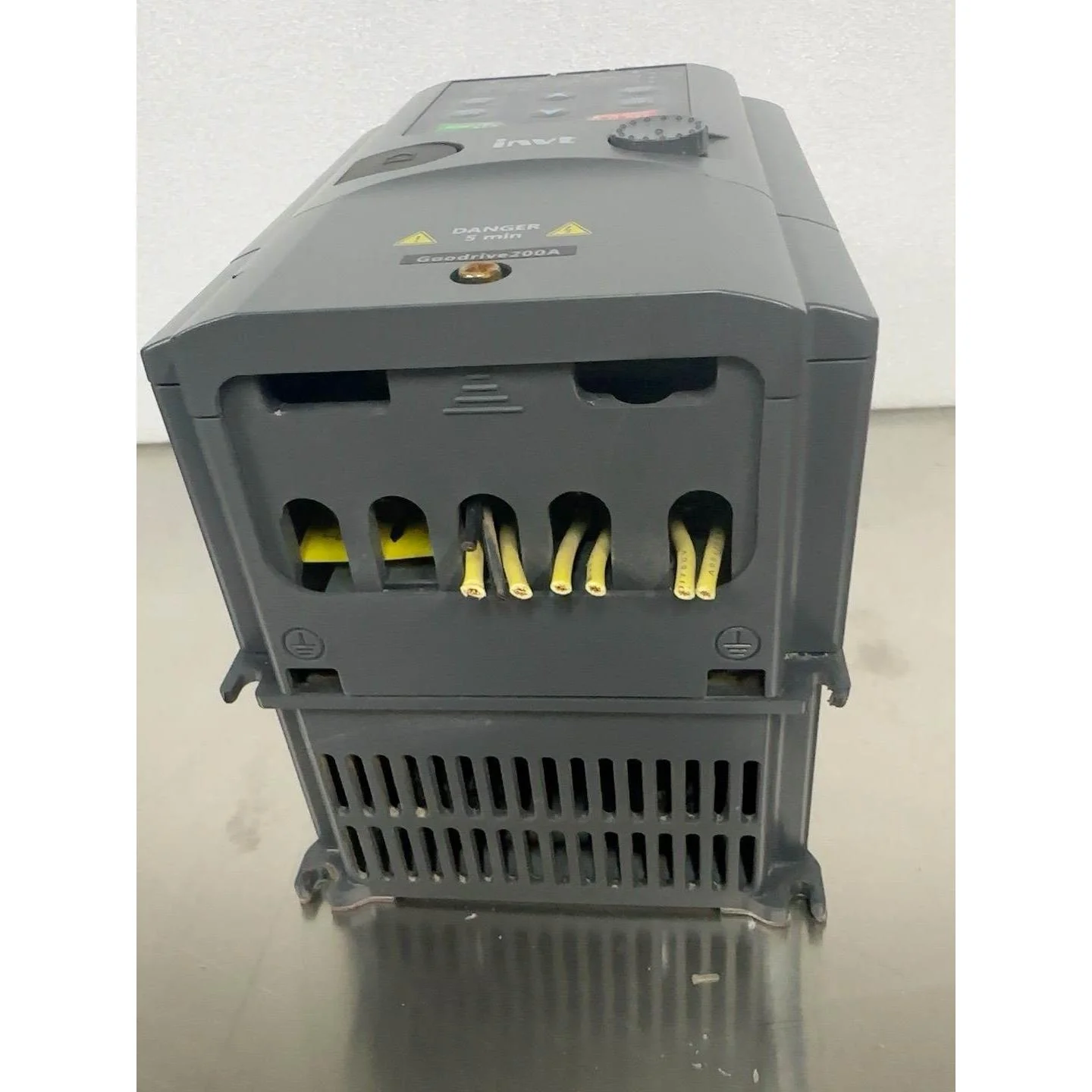 非标价GD200A-0R7G-4英威腾变频器，实物现货0.75kw议价