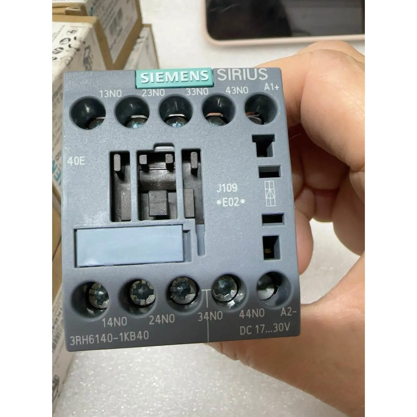 非标价3RH6140-1KB40西门子接触器式继电器 全新原装正品议价