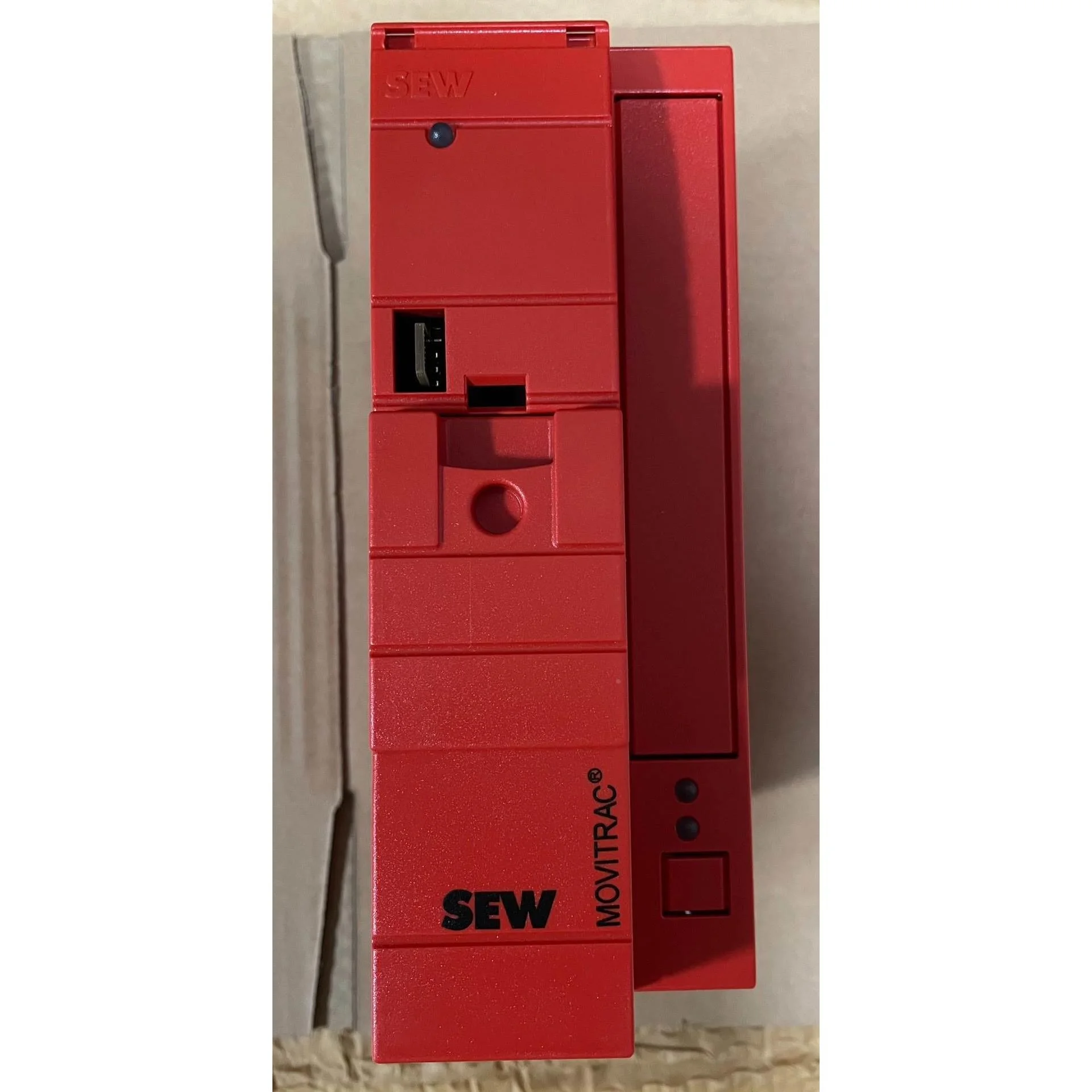 非标价MC07B0015-5A3-4-00 全新SEW变频器，全新议价