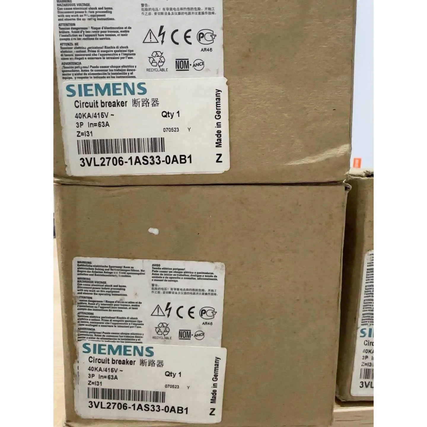 非标价西门子断路器 3VL2706-1AS33-0AB1 3VL2议价