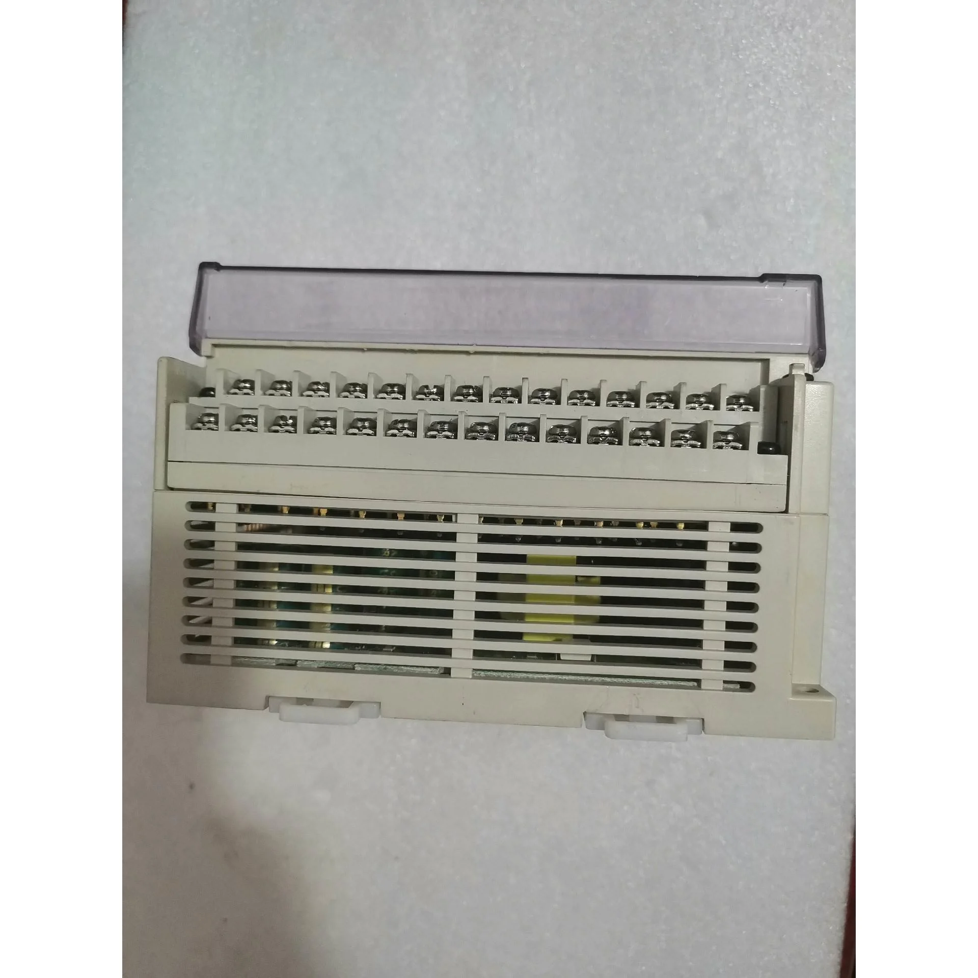 非标价三菱FX1N-40MR-001拆机一个，实物拍摄成色漂亮，功议价