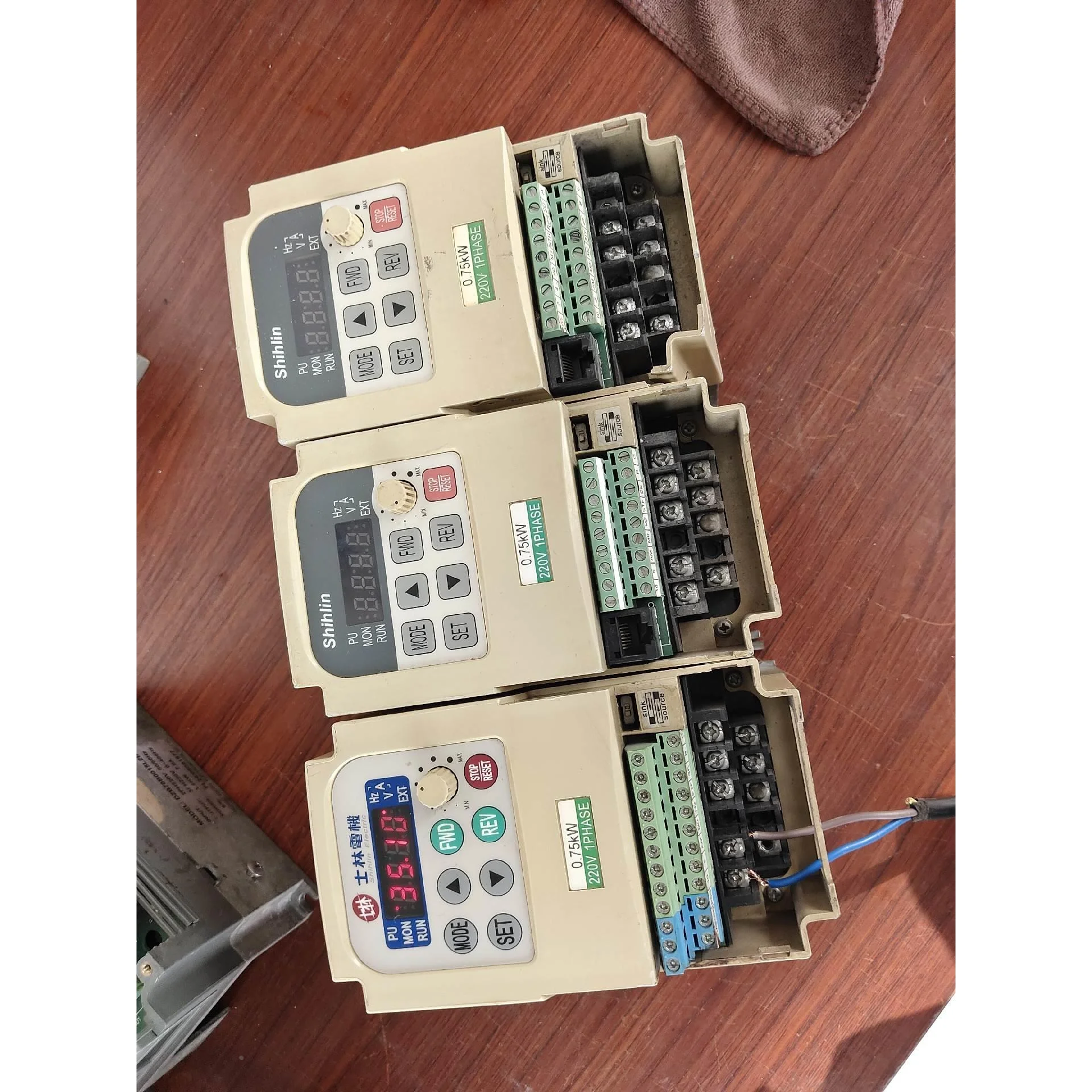 非标价士林变频器sc-021-0.75k-d拆机功能包好，成色实图议价