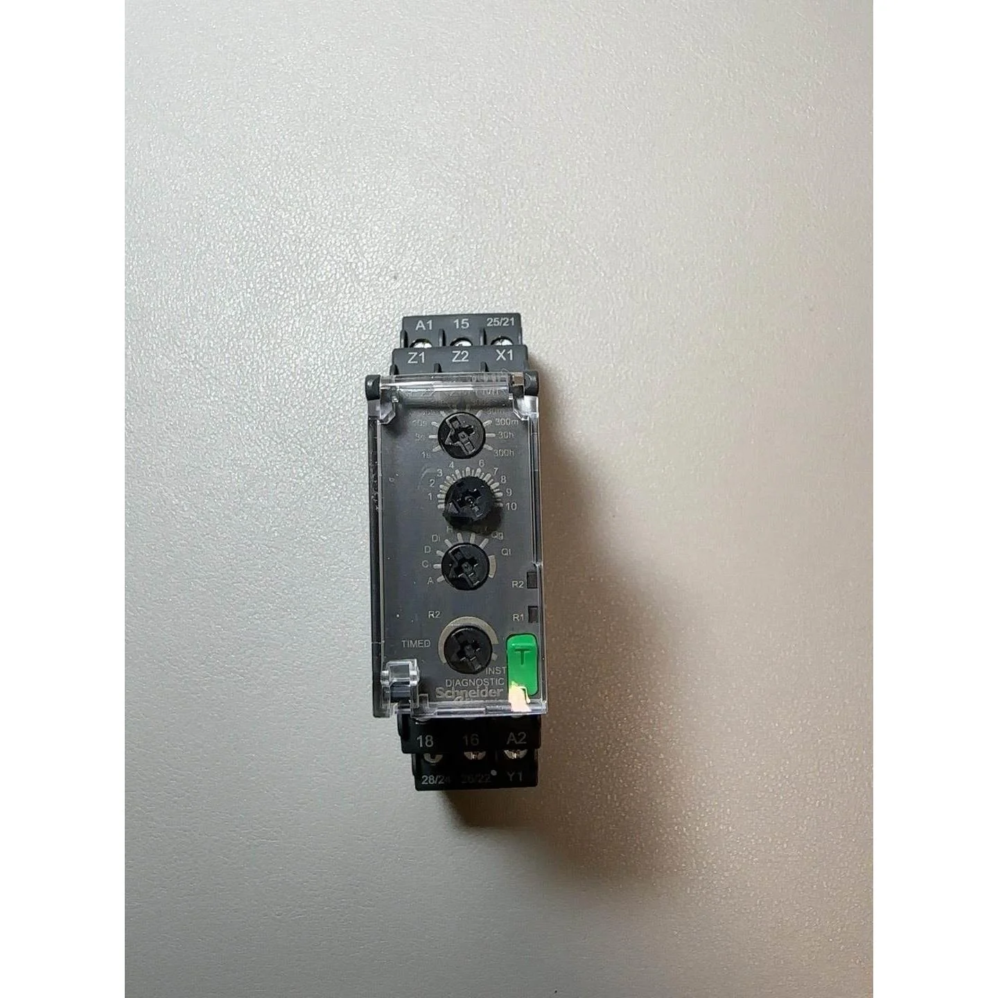 非标价施耐德全新原装RE22R2MYMR，数量1个，单价360.6议价