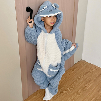 男童连体睡衣蜡笔小新家居服