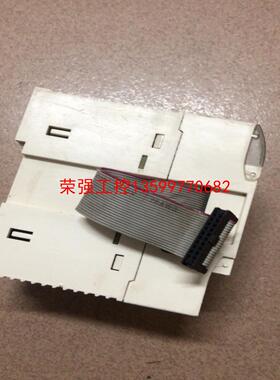 【荣强工控】施耐德TM2DMMI6DRIN扩展模块。功能正常。成色如图。