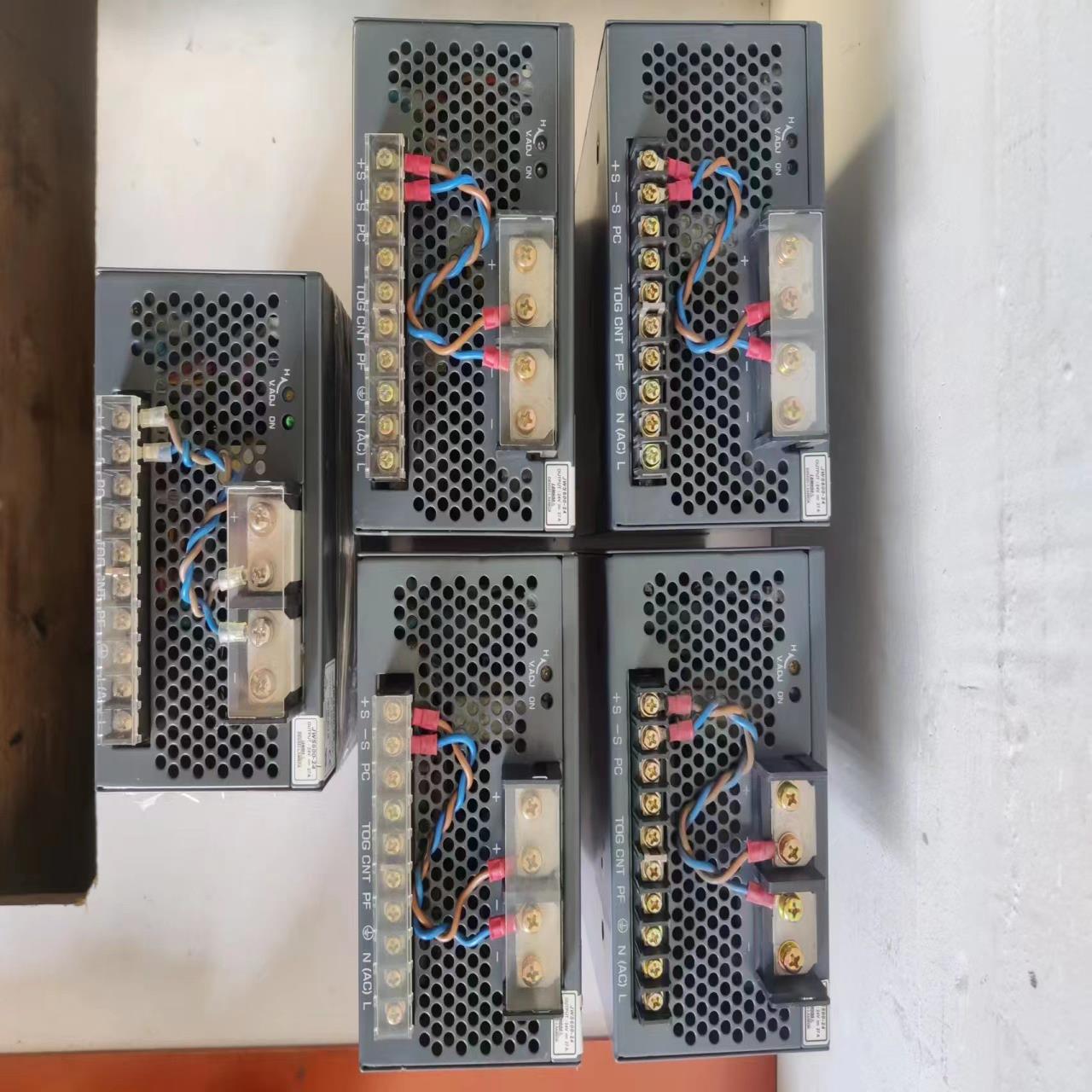 兰达开关电源:JWS600-24、24V/27A。实物拍摄,