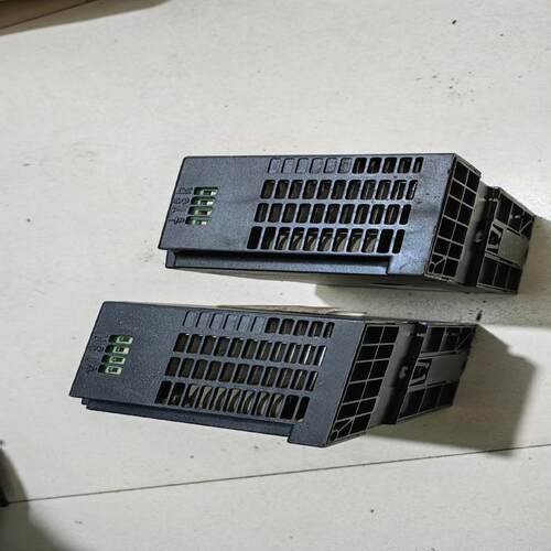 变频器HE200一T3一4R0G，成色好，无磕碰，不懂测试，