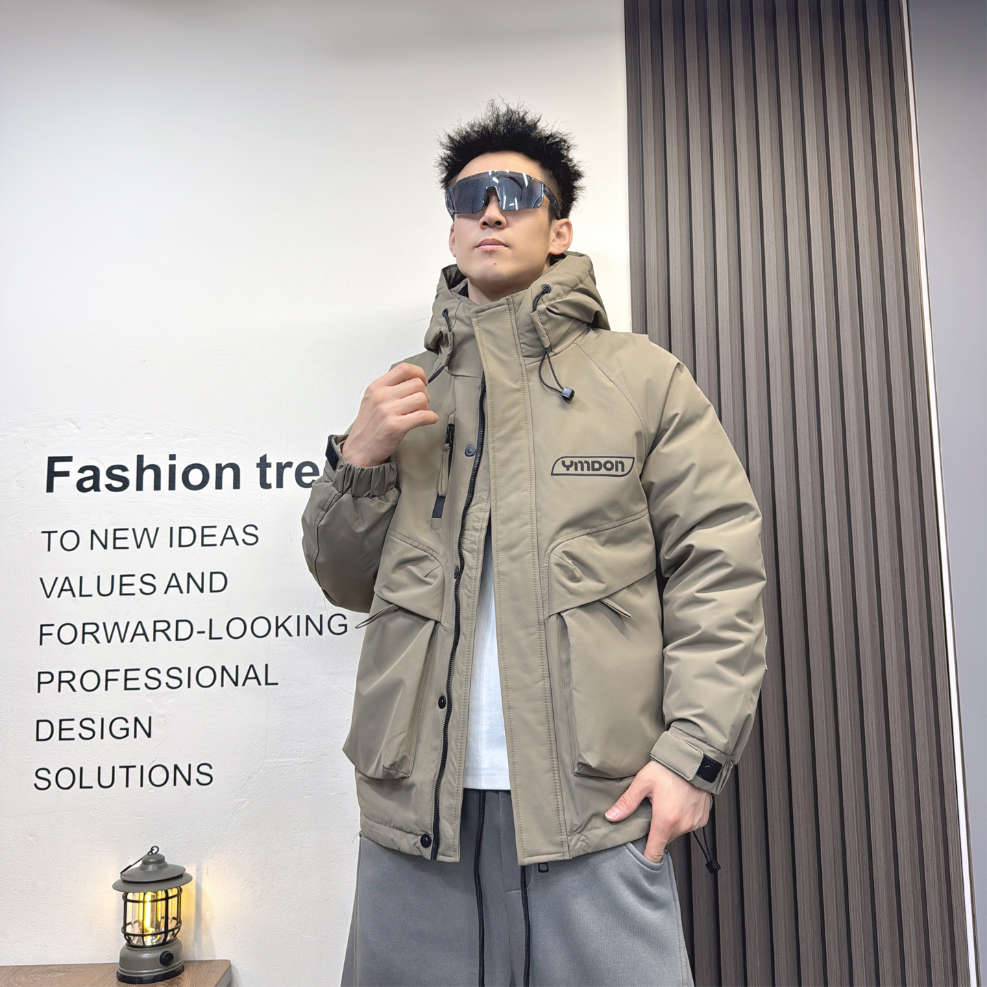 冬季加厚工装风连帽羽绒服男士