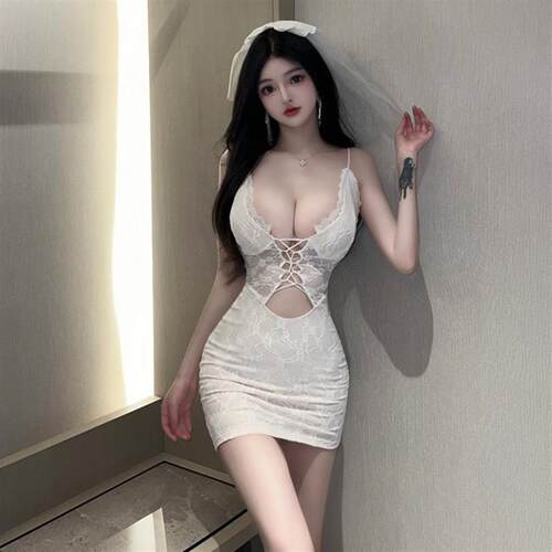 格格家 欧美性感甜美蕾丝紧身V领低胸系带吊带夜店蹦迪包臀连衣裙