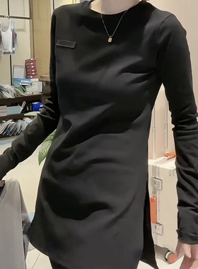 2025秋季新款纯色圆领小标侧边开叉长袖中长款修身T恤女上衣宽松