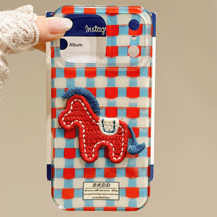 ZKA小众撞色格纹刺绣红马适用于oppo reno15/14pro/13pro+12手机壳findx9pro/x8pro真我GT7PRO/13pro+白底IMD