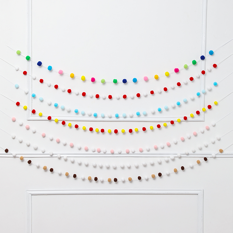 速发风彩色毛球串快旗日约节日生简拉乐派对装饰场景布置拍照道具