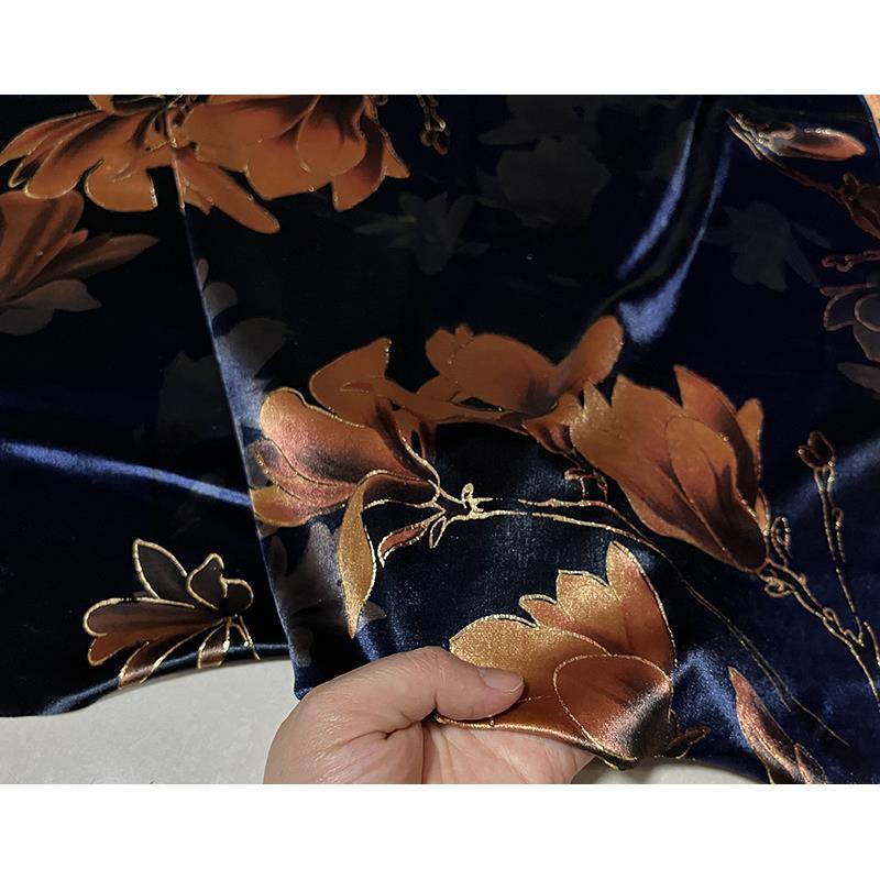 烫金金丝绒服装布料 藏蓝色底郁金花暗花柔软亲肤面料 连衣裙 DIY