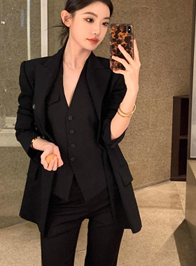 黑色气质职业西装套装女时尚高级感春秋新款西服马甲微喇裤三件套