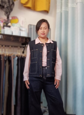 君子兰2025春秋款休闲厚裤子女士新款精品牛仔裤66220-2