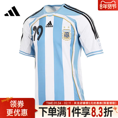 阿迪达斯运动训练休闲T恤