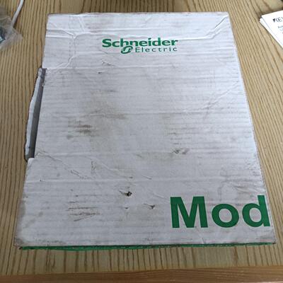 施耐德CPU，M580   BMEP581020，全新未使用