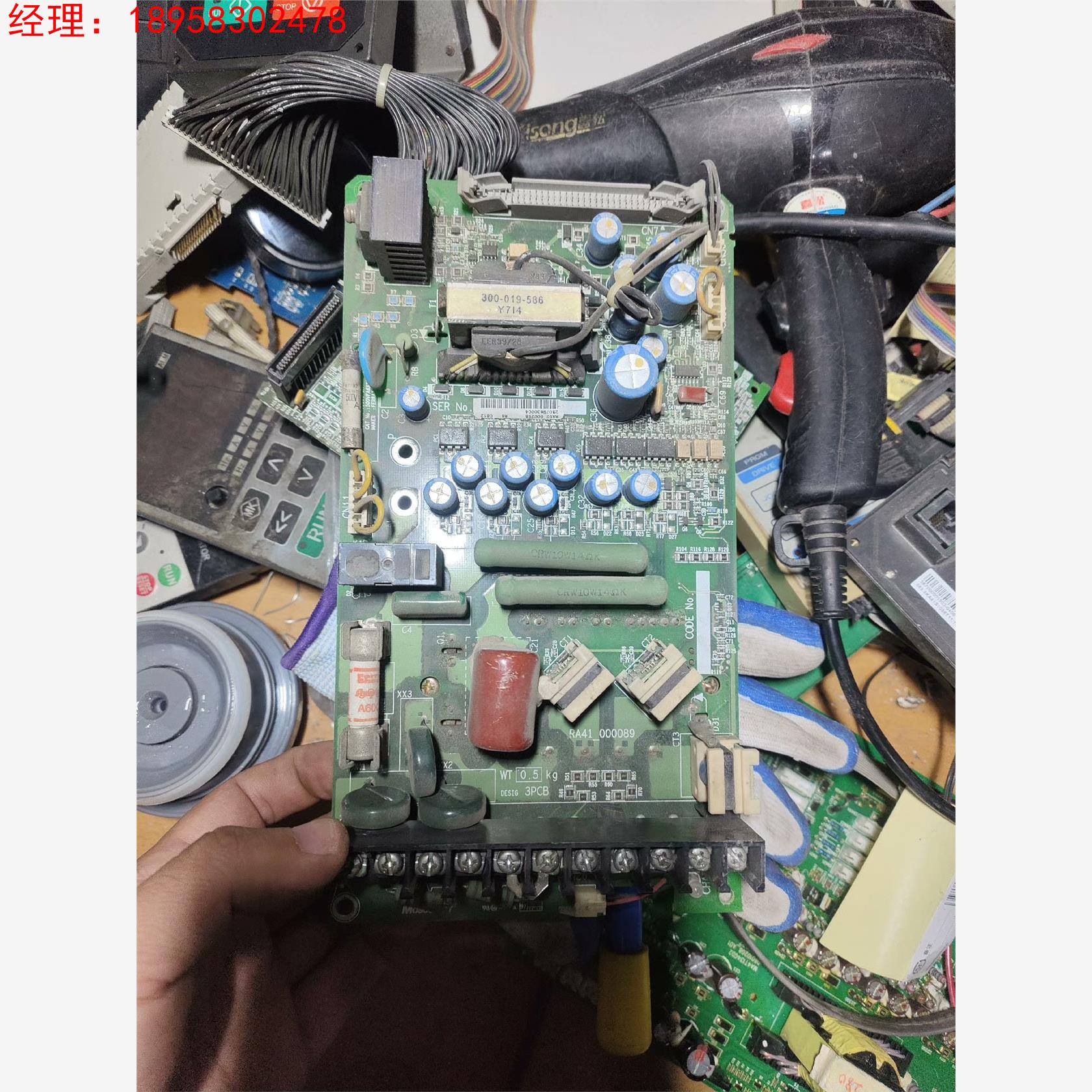 安川F7系列3.7kw驱动板带模块议价