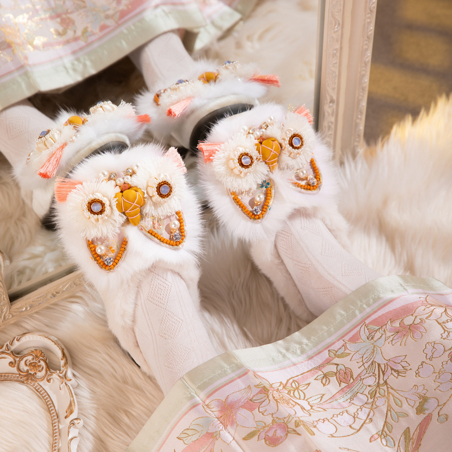 舞绣缘虎头鞋可爱毛毛鞋女冬季手工绣花包头棉拖软底舒适毛绒拖鞋,女鞋,毛毛鞋,淘宝优惠券,粉丝福利购,淘宝优惠卷