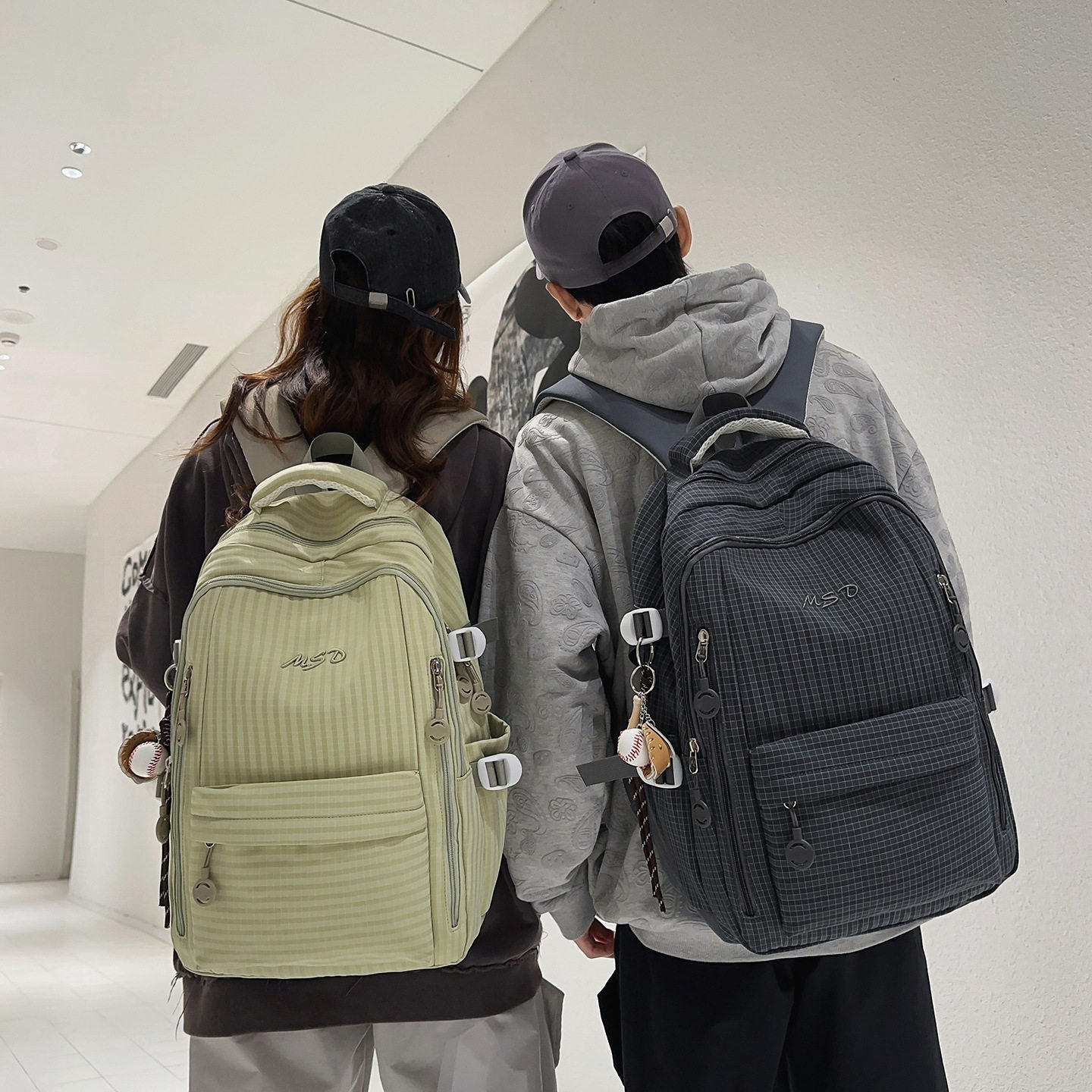 法国专柜日系初中生书包女高中双肩包男中学生大容量减负护脊背包