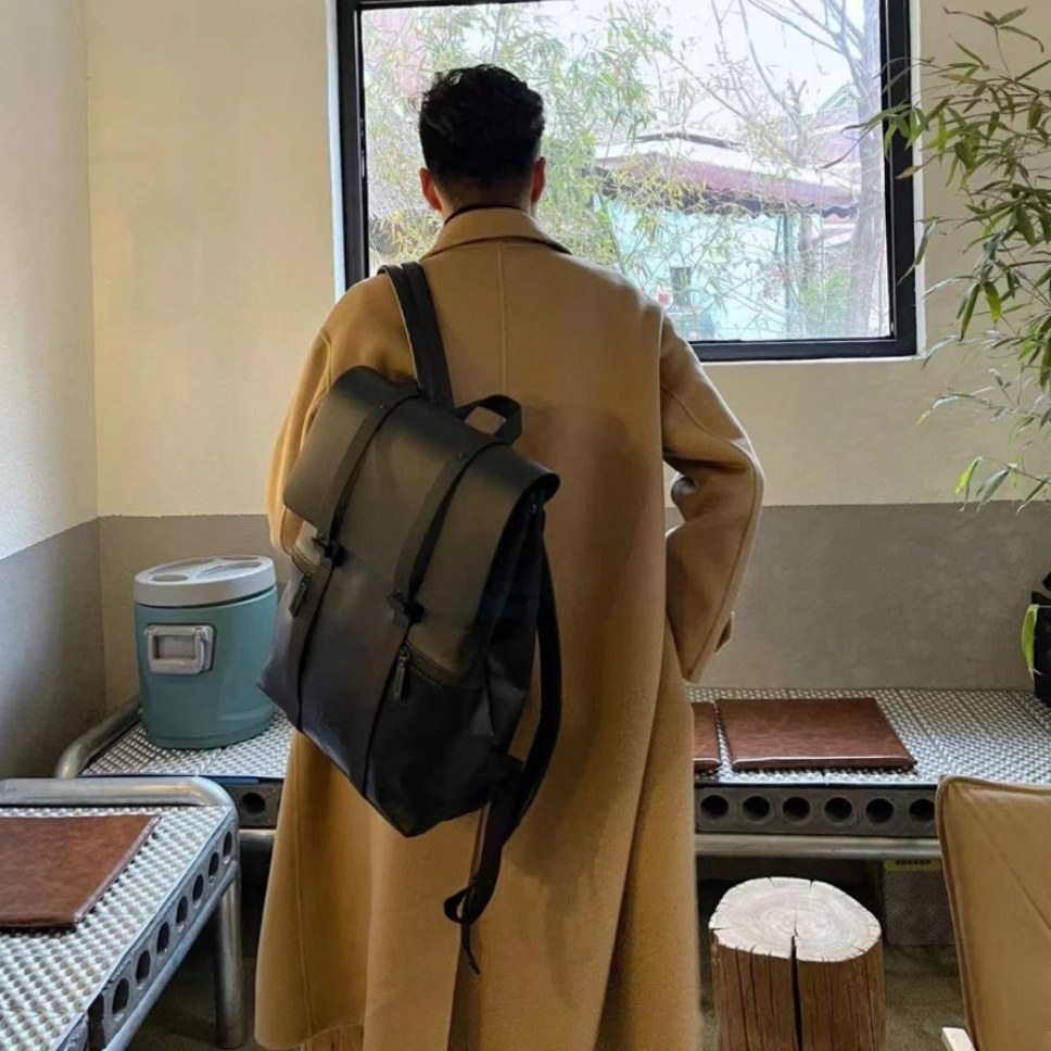 法国Clean Knоck防水双肩包休闲通勤商务电脑背包真皮男包高级感
