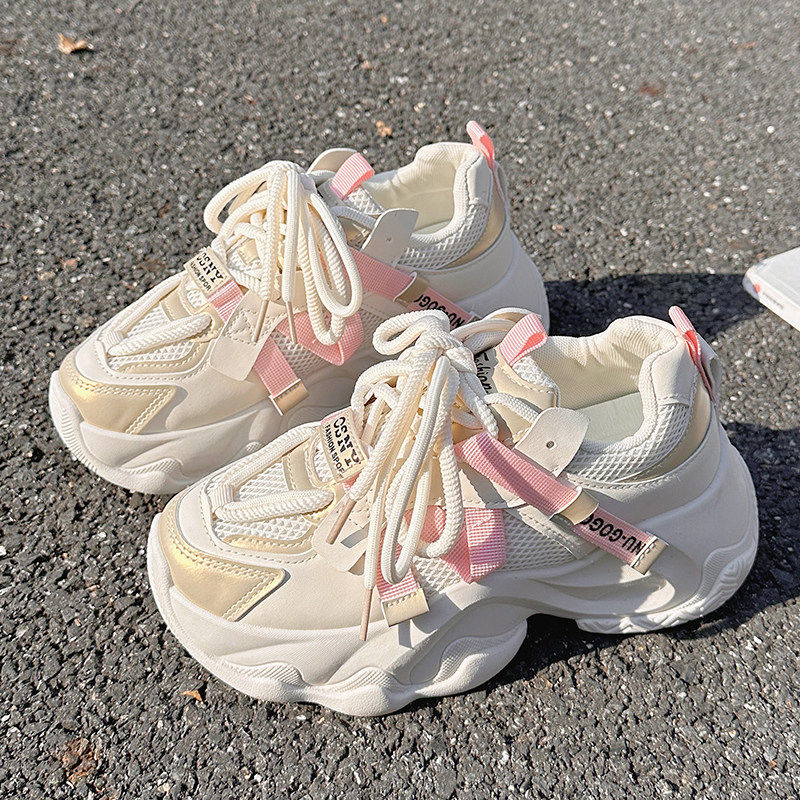 女童运动鞋爆款防水可爱设计感减震洋气薄款网面透气儿童鞋子初中