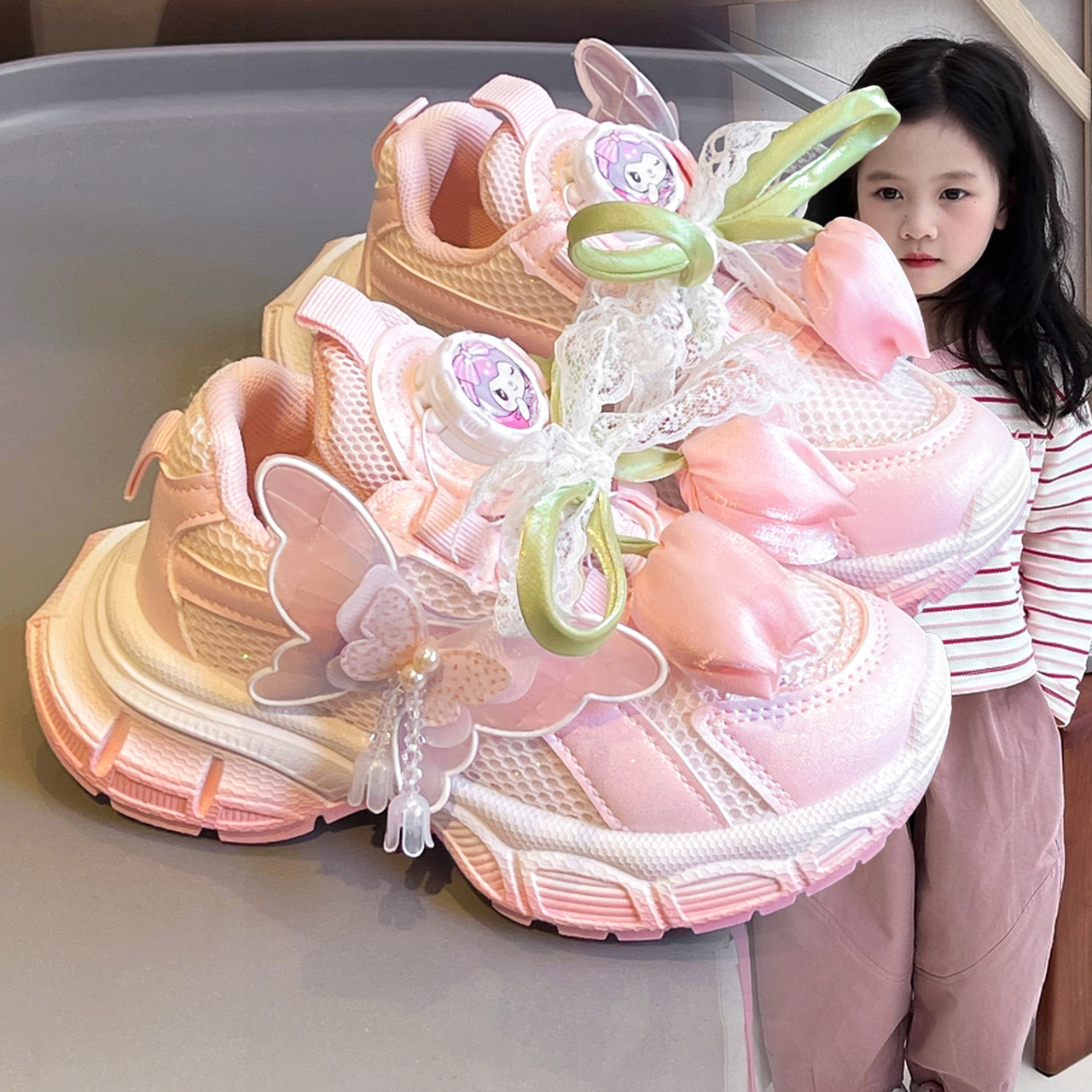 女童运动鞋2026春秋新款儿童网面透气女孩休闲鞋卡通洋气跑步鞋子