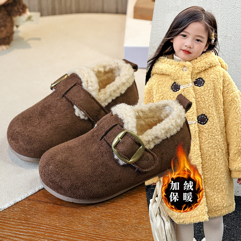 女童棕色短靴棉鞋2025冬季爆款圆头平底防滑民族风百搭时尚潮款鞋