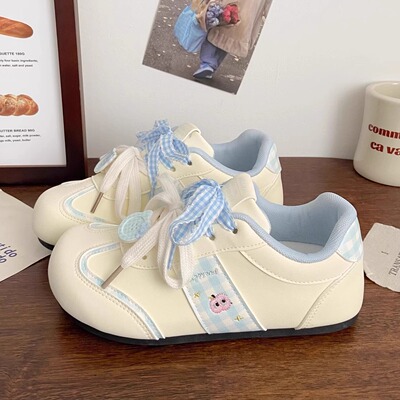 可爱KT猫粉色德训鞋女童2026新款防滑透气耐磨鞋百搭休闲时尚板鞋