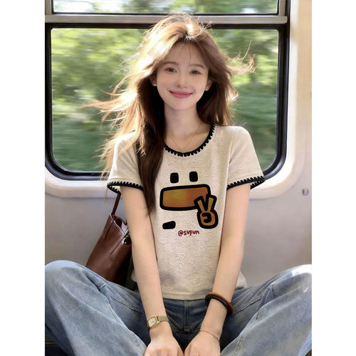 设计感小众女士夏日短袖t恤上衣
