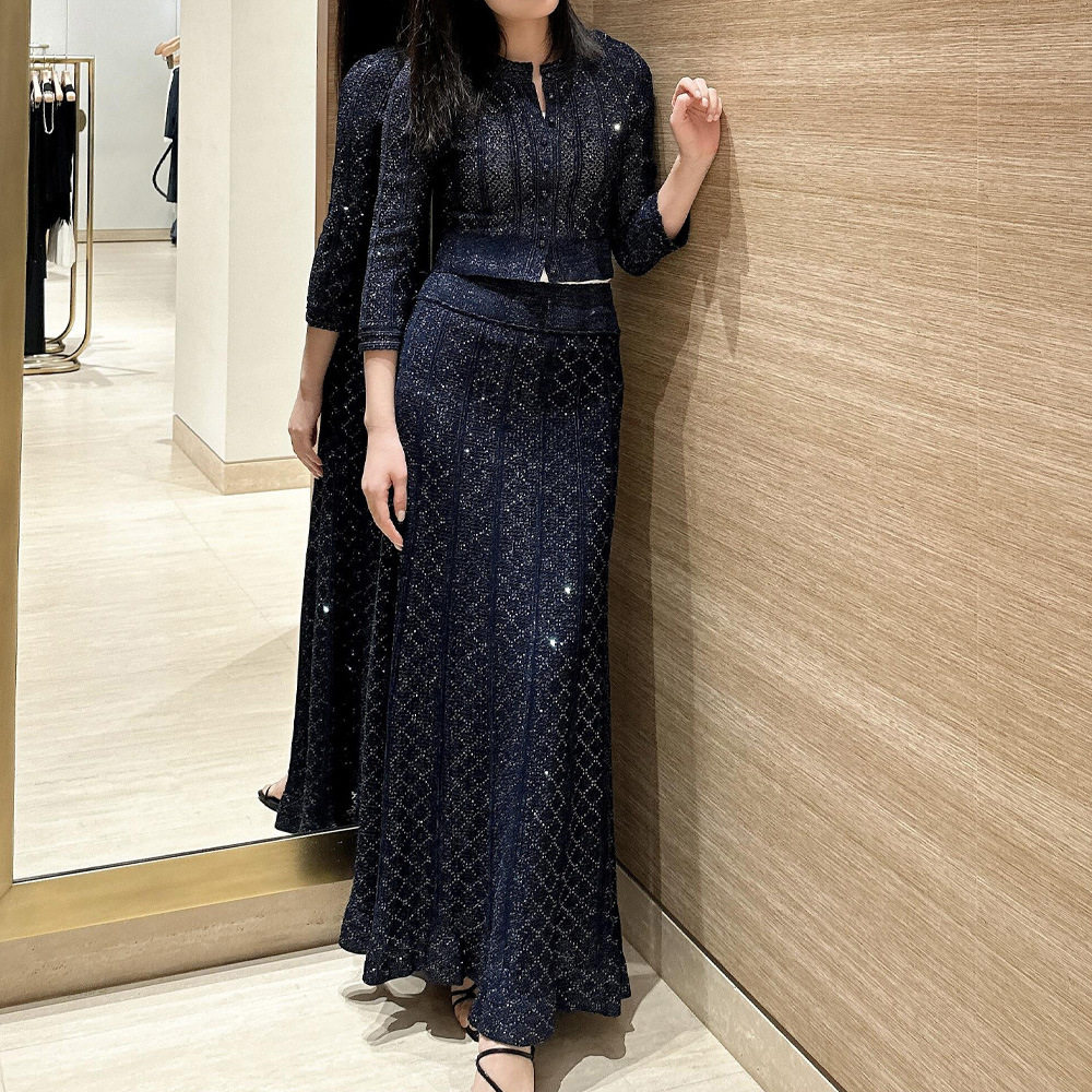maSandeS家2025春季新款法式闪丝镂空竖向条纹舒适自然两件套女【