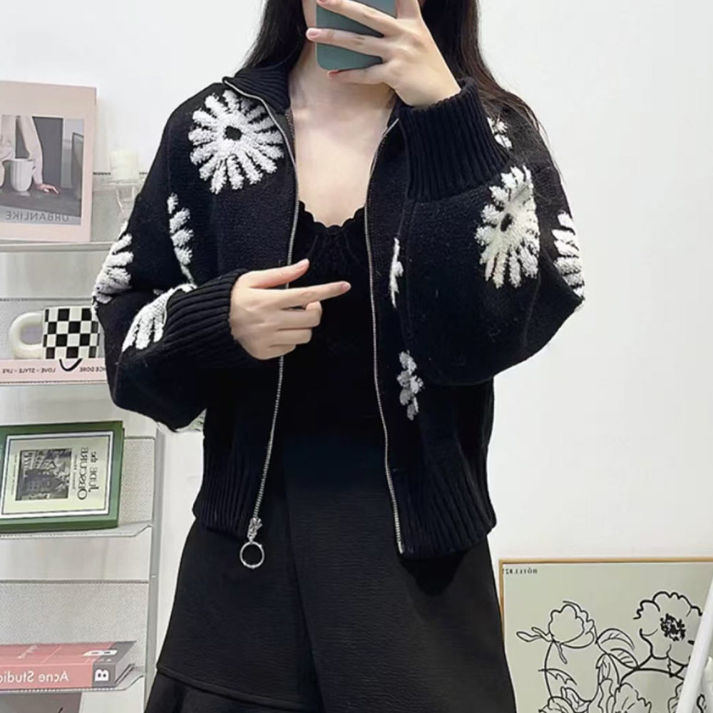 S家 秋冬法式女装雏菊提花拉链高领黑色针织开衫半高领长袖女