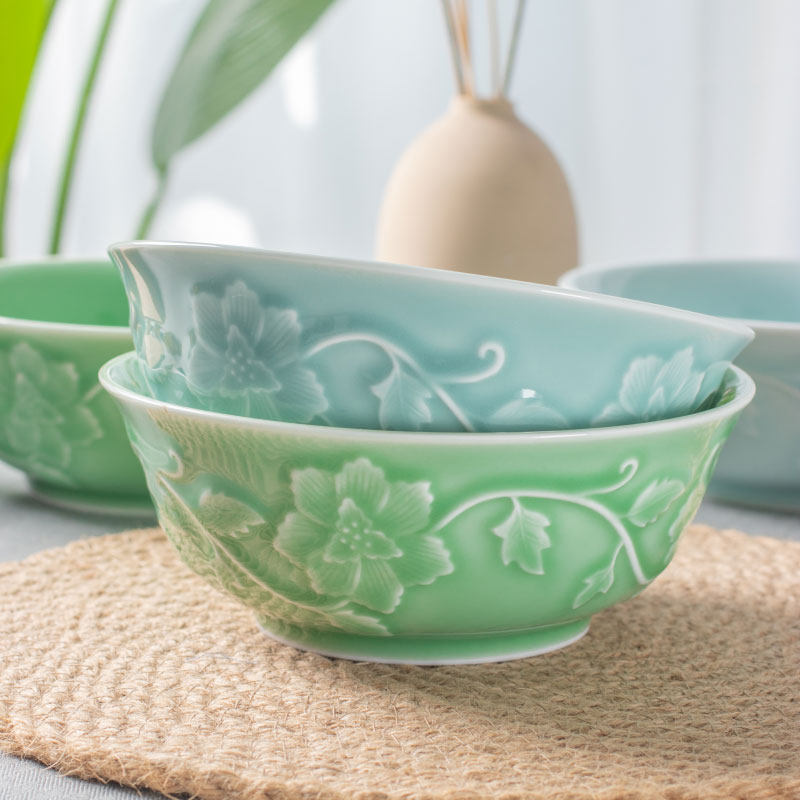 龙泉非遗青瓷高颜值缠枝浮雕面碗