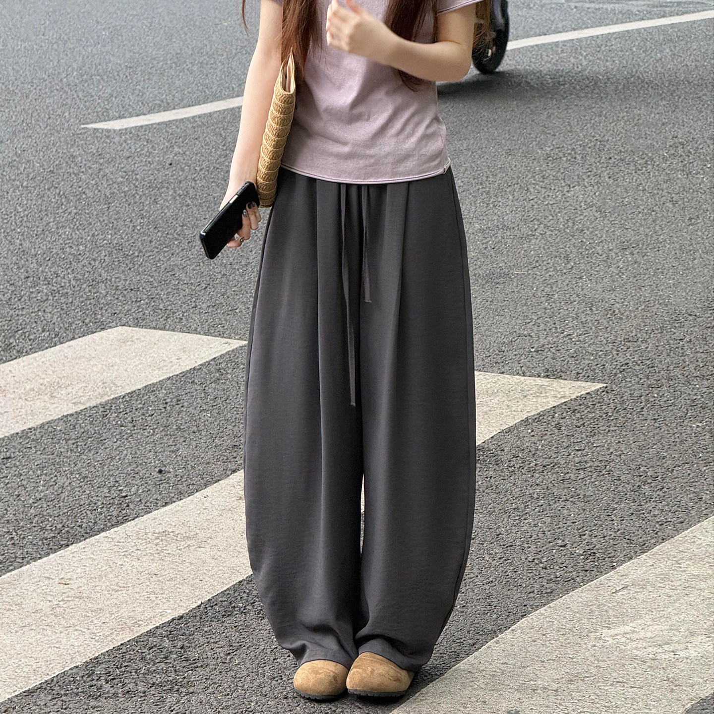 肌理感奶芙气球弯刀裤女夏季图片