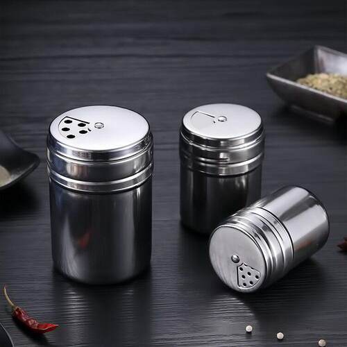 Household european-style glass pepper and salt shaker。