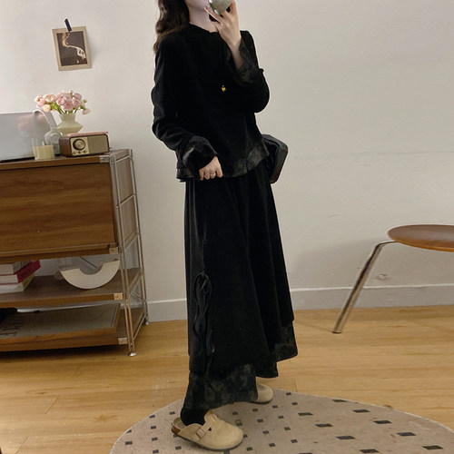 轻熟风丝绒套装女秋季黑色赫本风