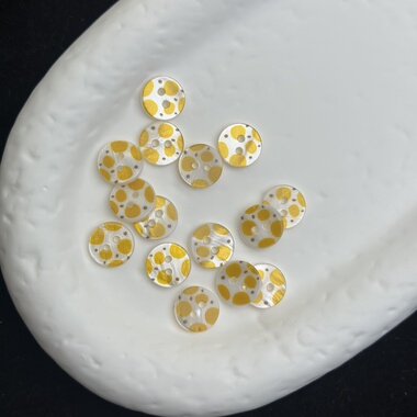 亮黄色波点纯天然贝壳扣双孔服装衬衣连衣裙娃衣童装百搭贝壳纽扣