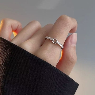 圆环相扣开口戒指 1个装