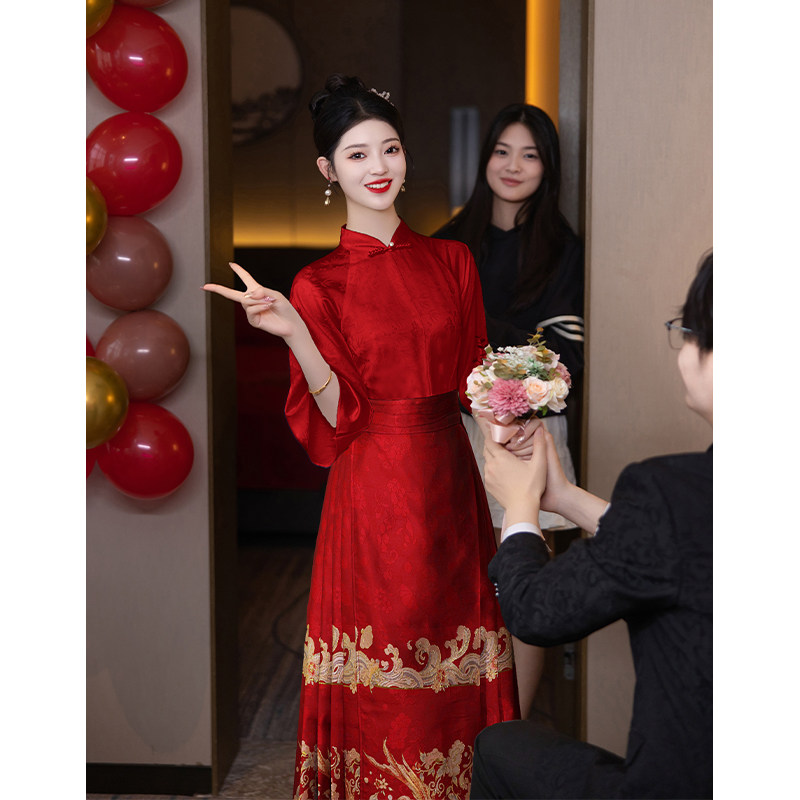 速发新中婚红色马面裙订婚礼服裙新娘结式婚装旗袍敬酒服回门出嫁