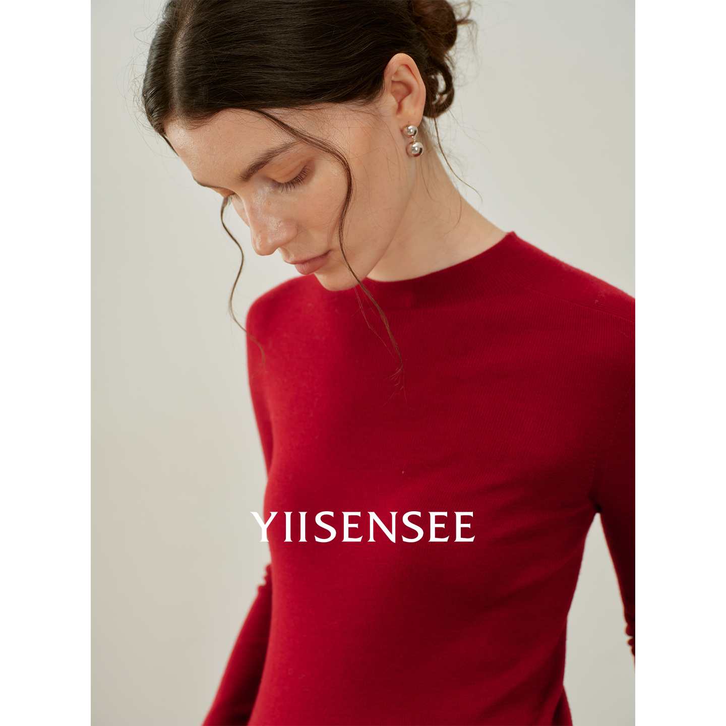 YIISENSEE【无缝质感】岛精18针90支100精纺羊毛中高领针织打底衫