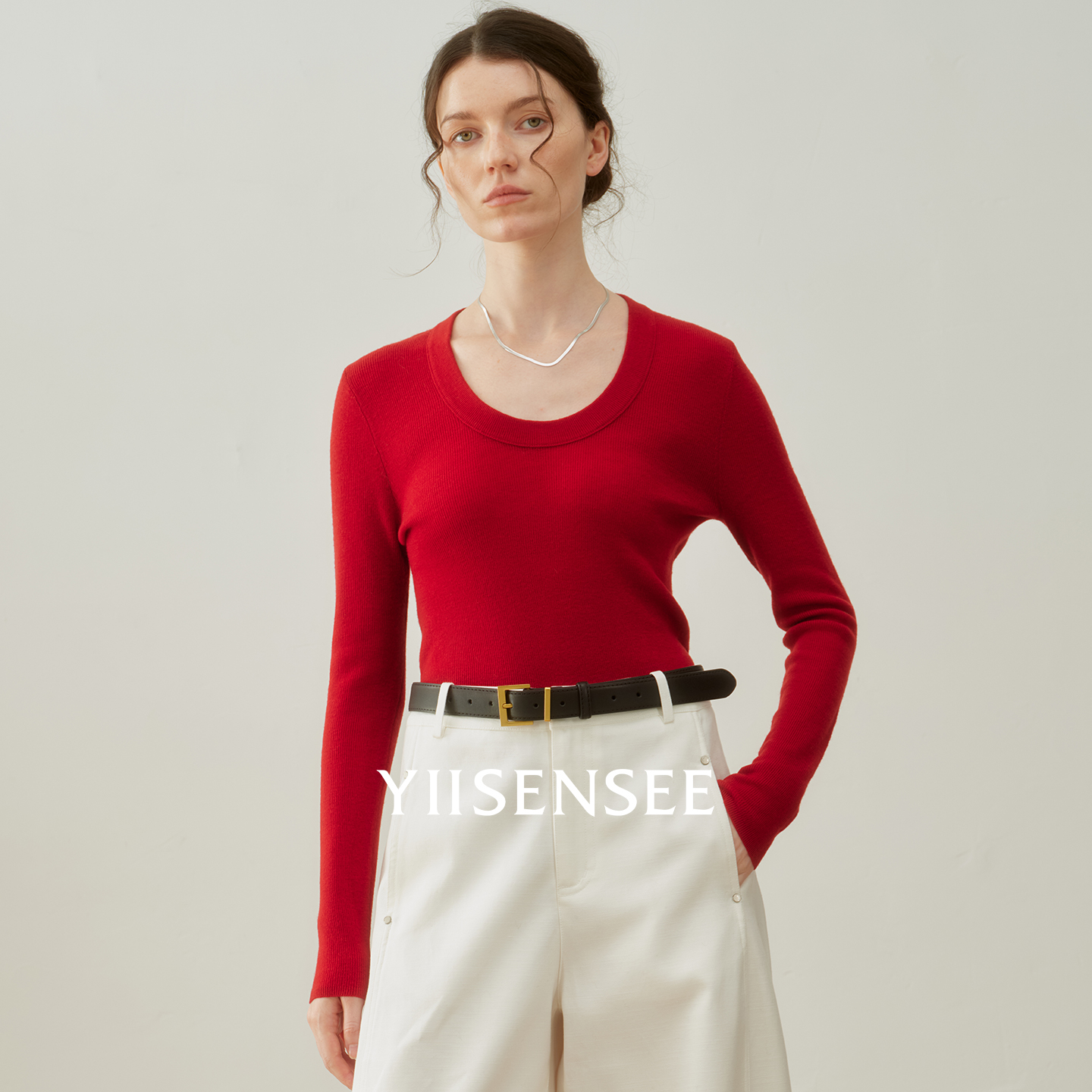 YIISENSEE逸识 高级感气质休闲内搭修身U型领羊毛打底衫女秋冬