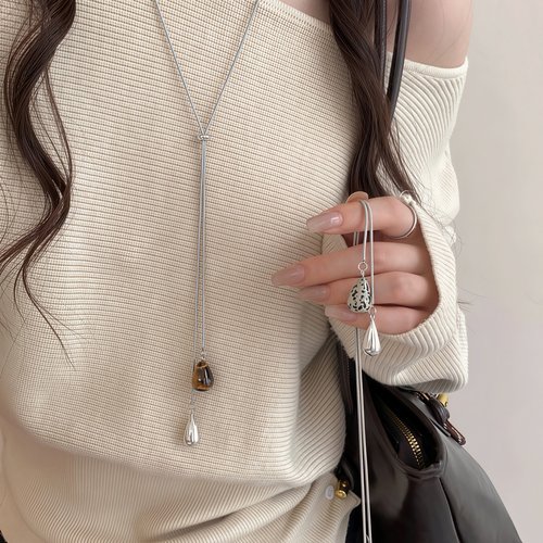 2025新款秋冬虎眼石水滴抽拉项链