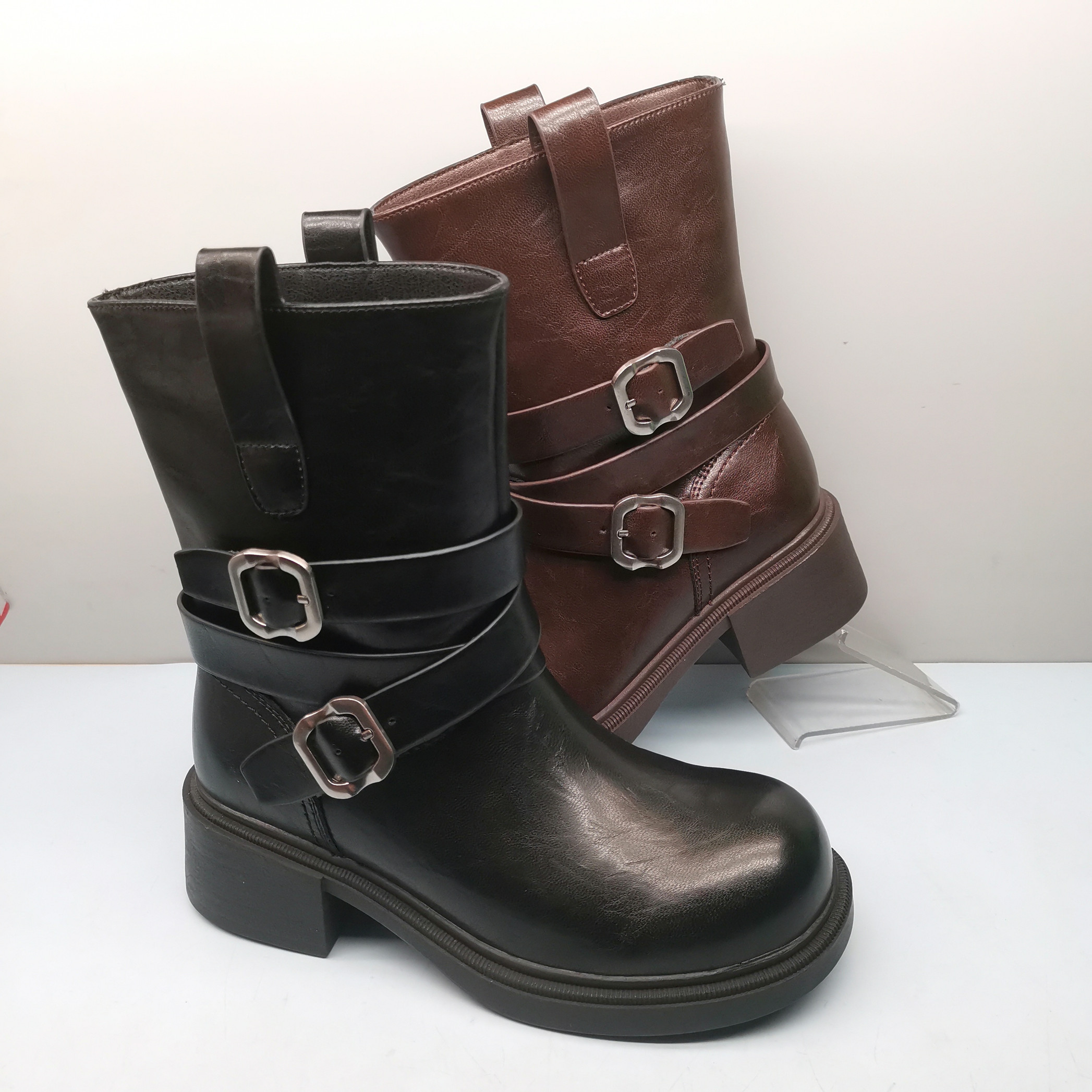 红蜻蜓厚底短筒靴子时尚骑士靴女