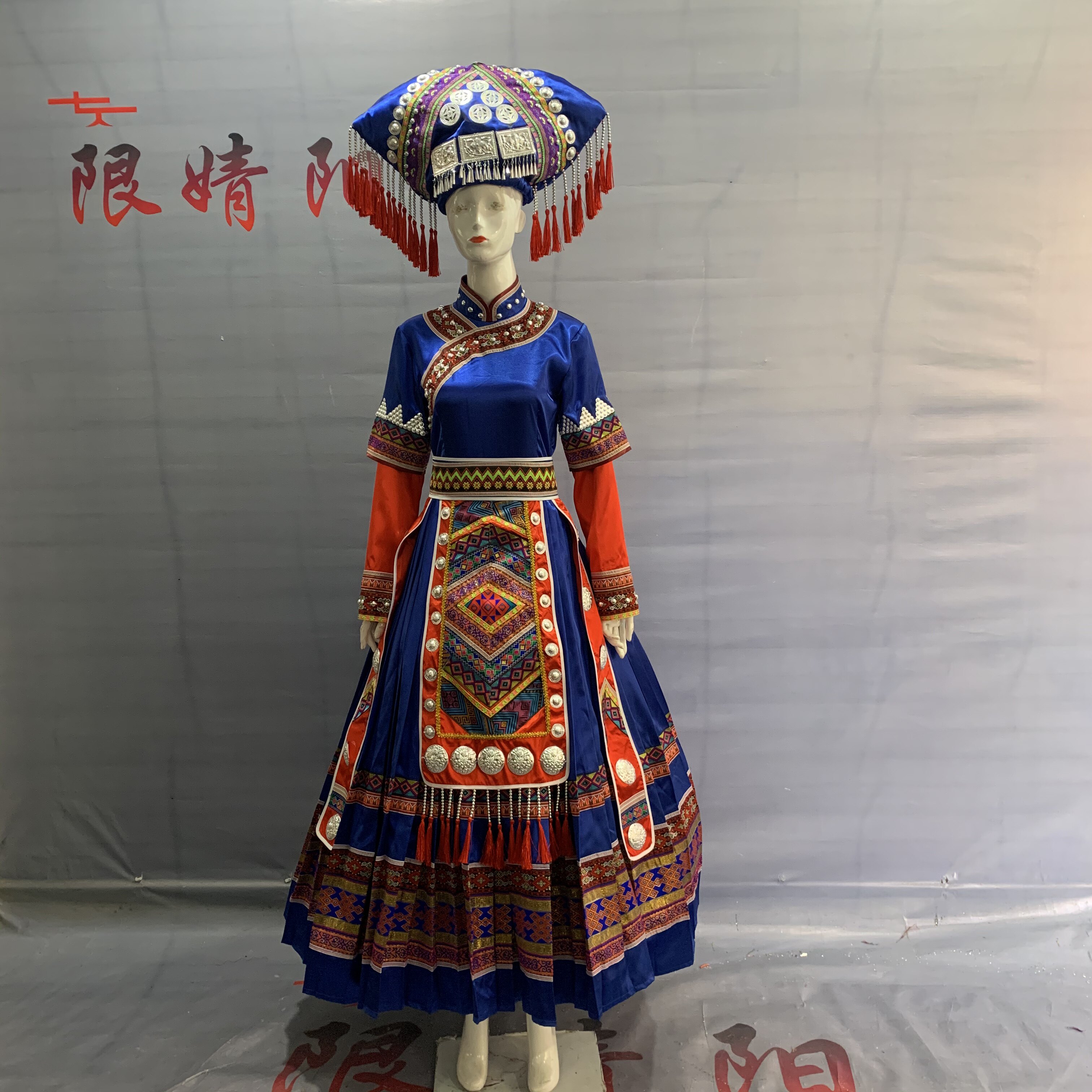 壮族族新款族服装2021女装蓝色长款服装桃李杯56个民族服装定做